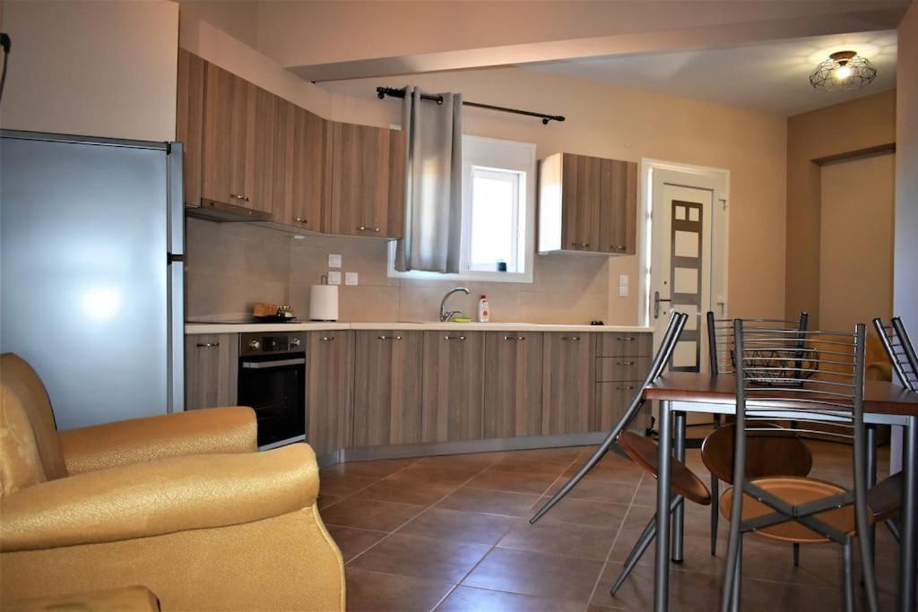Smailis Apartment 2 利勾里昂 外观 照片