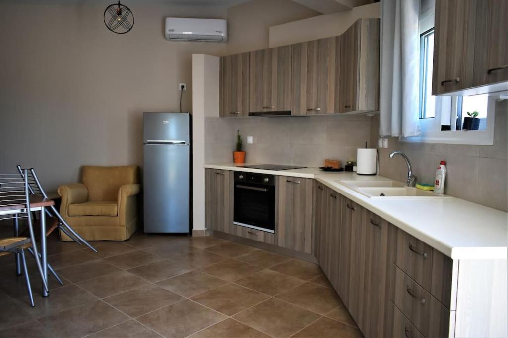 Smailis Apartment 2 利勾里昂 外观 照片